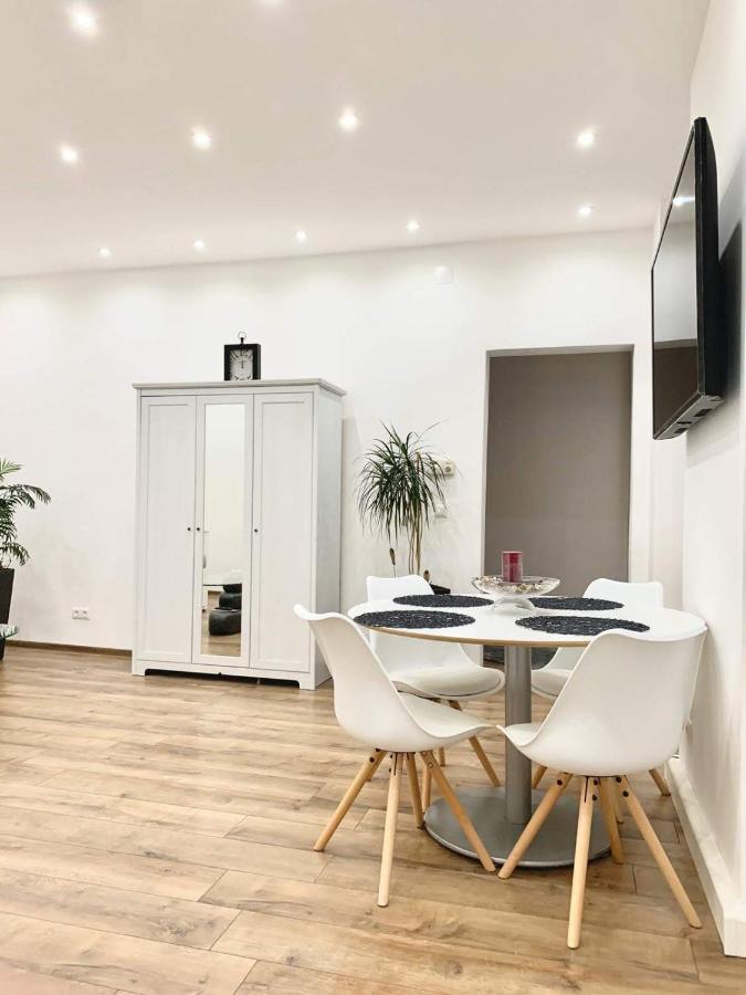 Lux Apartment Вена Экстерьер фото