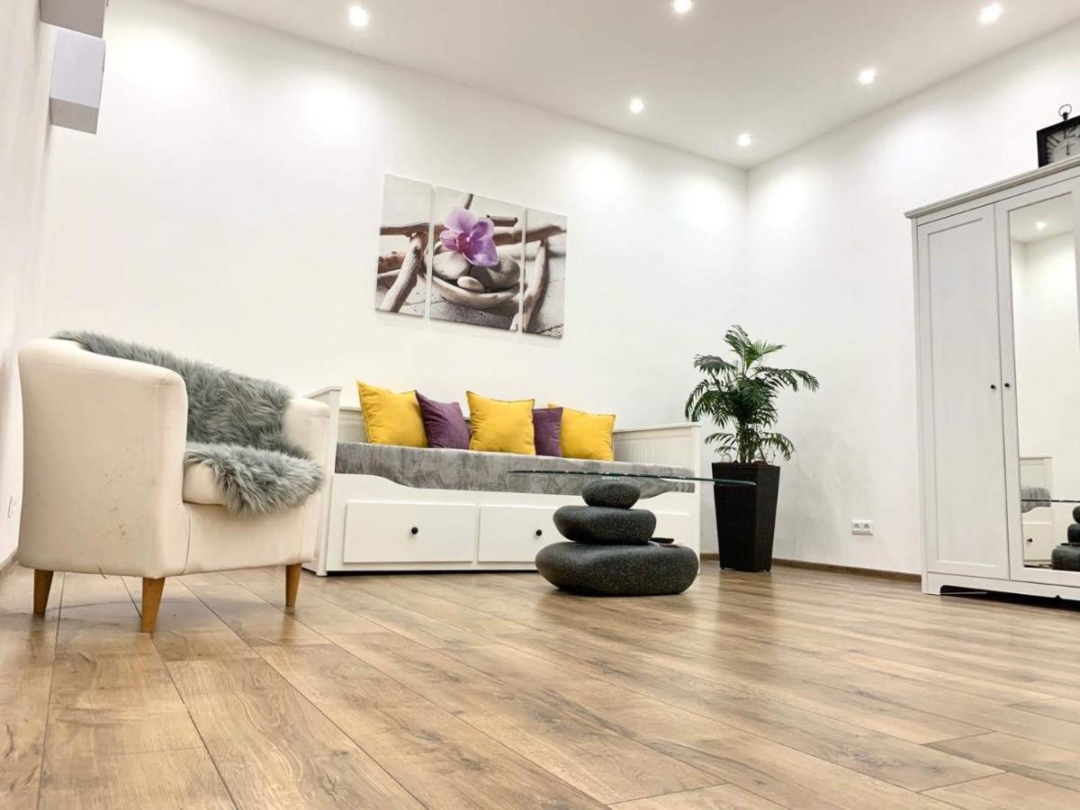 Lux Apartment Вена Экстерьер фото