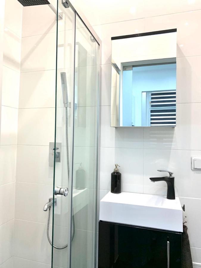 Lux Apartment Вена Экстерьер фото